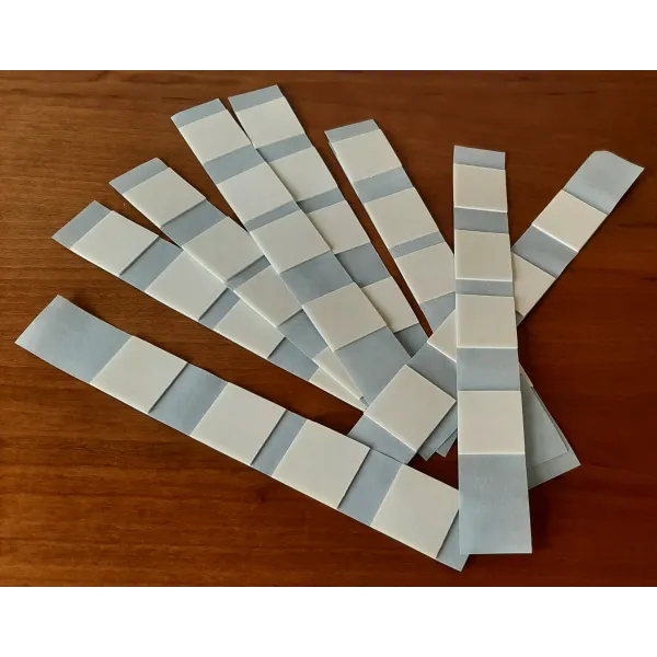 Format mousse adhésive double face 0,8mm 25X5mm