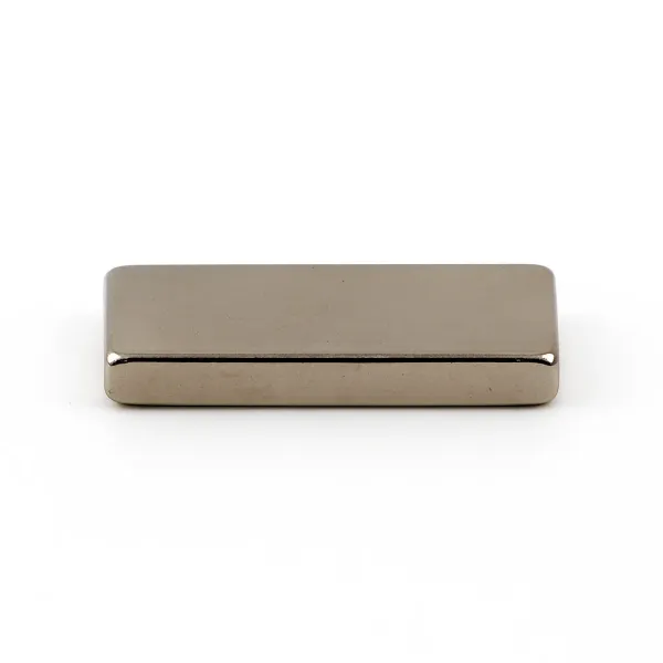 NEODYME  25mm x 10mm Hauteur 3mm - Par 100