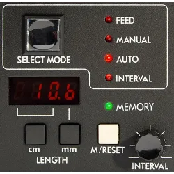 Affichage digital du TDA080-M montrant la longueur programmée et la fonction mémoire